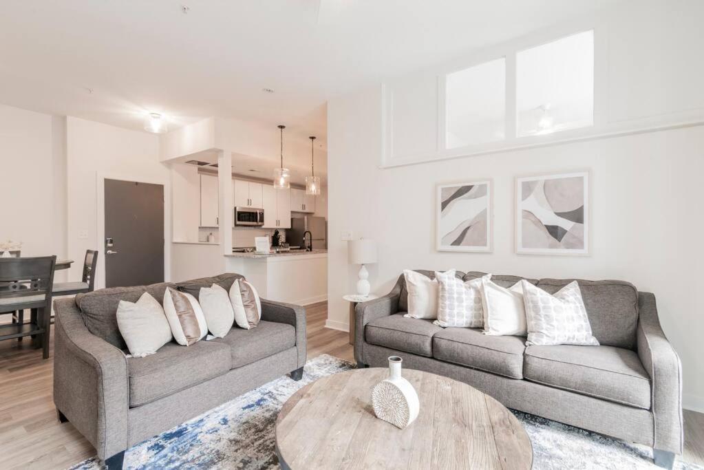 Charming Cozy Apartment With Wi-Fi & Free Parking Charlotte Buitenkant foto